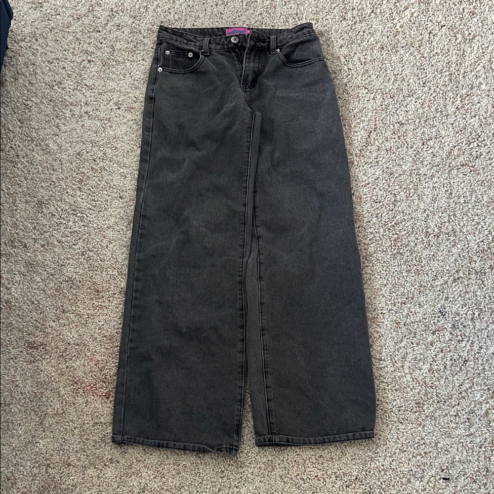 XS Edikted Raelynn Washed Low Rise Jeans
